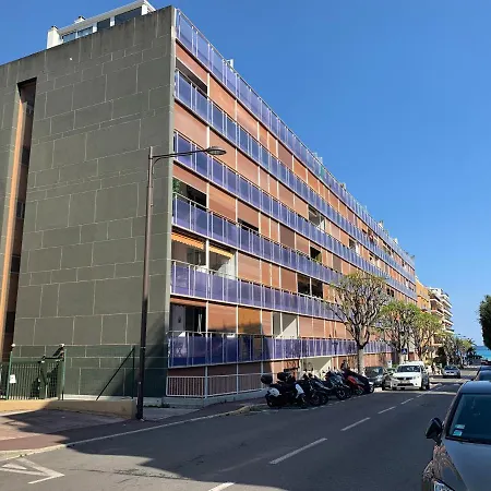 Chaleureux Studio, 200m De La Plage, Parking, Wifi *