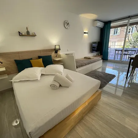 Chaleureux Studio, 200m De La Plage, Parking, Wifi Roquebrune-Cap-Martin